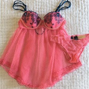 Victoria’s Secret sheer push-up nightie set NWT